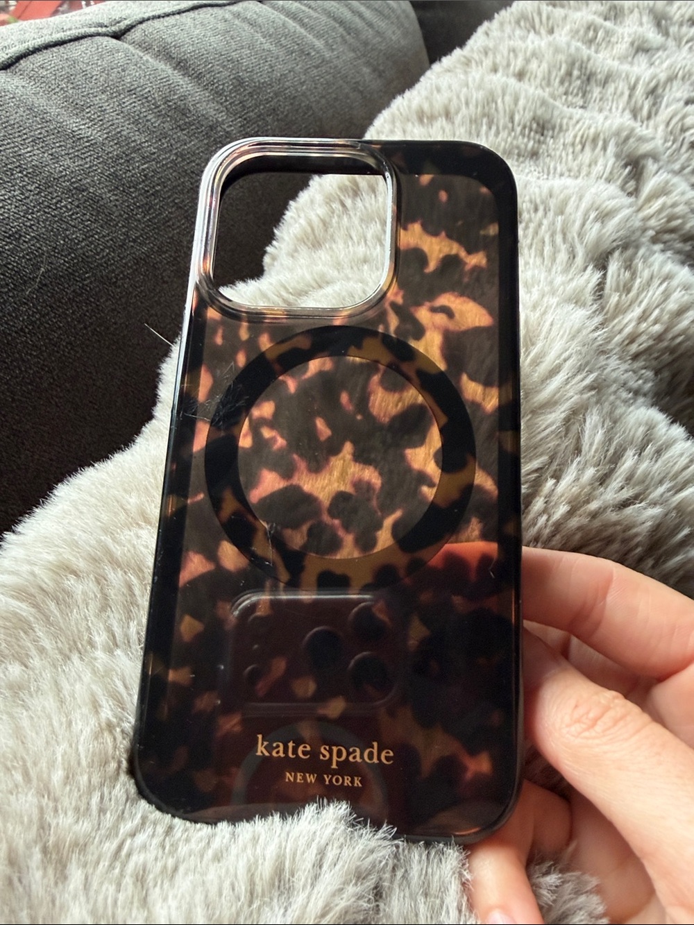 kate spade Tortoiseshell Pattern iPhone 15 pro phone case